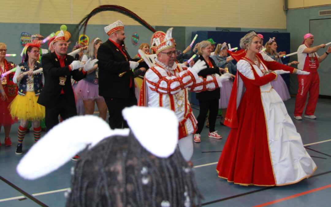 Bunte Karnevalsfeier in unserer Turnhalle