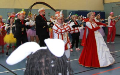 Bunte Karnevalsfeier in unserer Turnhalle